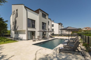 Villa Matic I apartment with balcony and shared pool